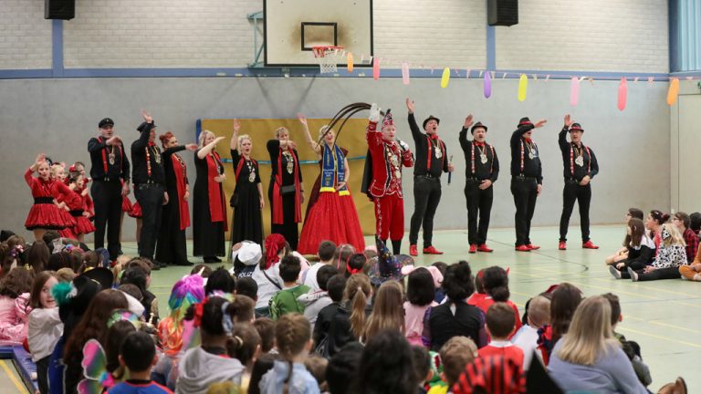 Grundschule Kreuzweg – Schulkarneval