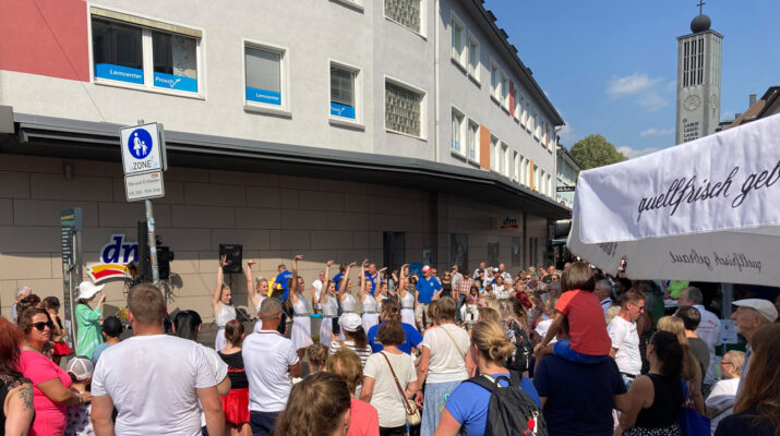 Schiwa Tanzformation auf dem 53. Zöppkesmarkt 2023